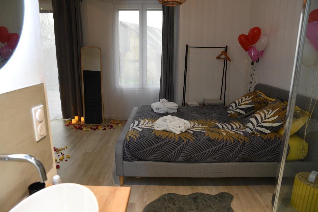 Eaudyssee Maison Avec Spa Privee - Loiret Ladon المظهر الخارجي الصورة