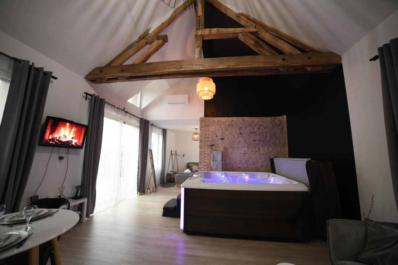 Eaudyssee Maison Avec Spa Privee - Loiret Ladon المظهر الخارجي الصورة